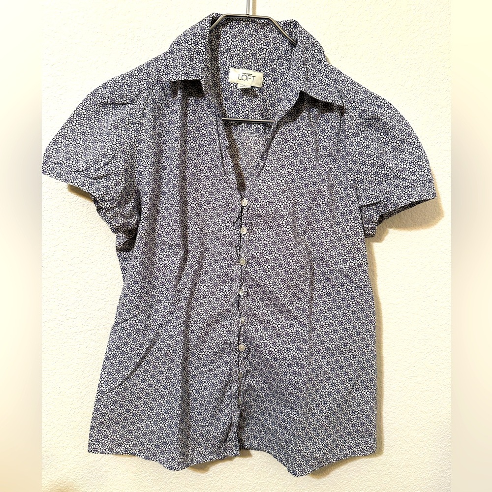 GUC ANN TAYLOR LOFT Floral Cotton Short Sleeved Blouse